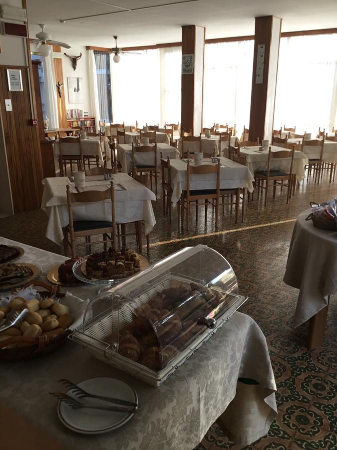 Hotel Mirella Rimini Exterior photo